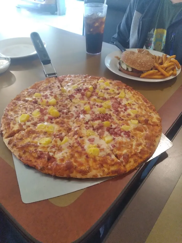 Hawaiian Pizza